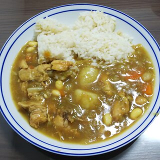 キャベツ溶け込むカレー